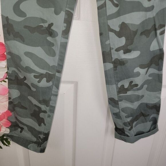 Gap Girlfriend chino ankle pants camo print size 00 - Picture 4 of 8